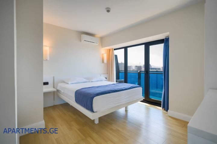 Panoramic 3-room apartment, block C · No. 1703